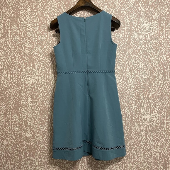 Loft Lacy Flare Dress - Picture 4 of 4